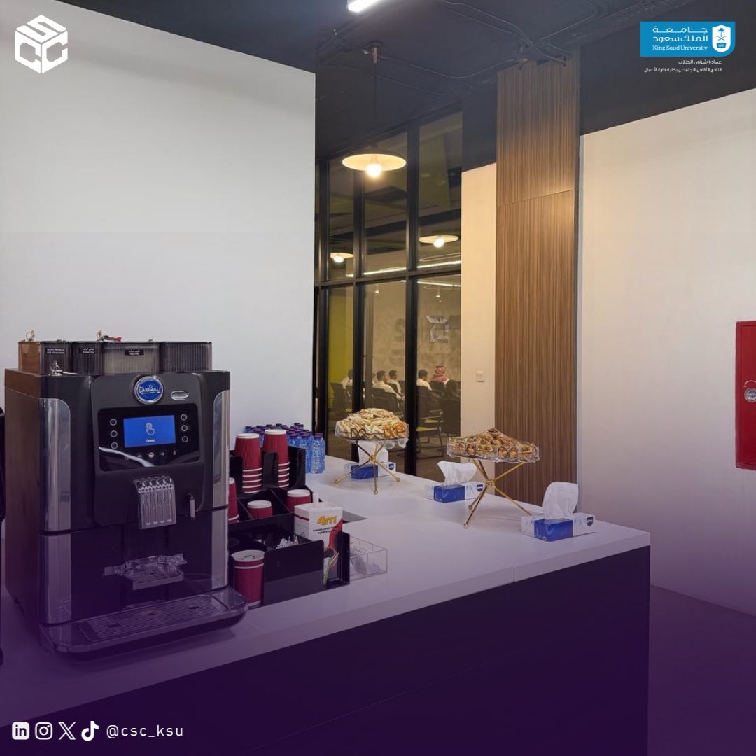 سعدنا بتقديم جلسة حوارية ملهمة بالتعاون مع شركائنا في T2، خضنا فيها رحلة من فكرة الإعلان إلى تنفيذها، وتعرفنا على أسرار الكتابة الإعلانية ومسيرة مهنية ملهمة. شكرًا لـ T2 ولضيفنا العزيز على هذه التجربة الرائعة 🚀💜 !