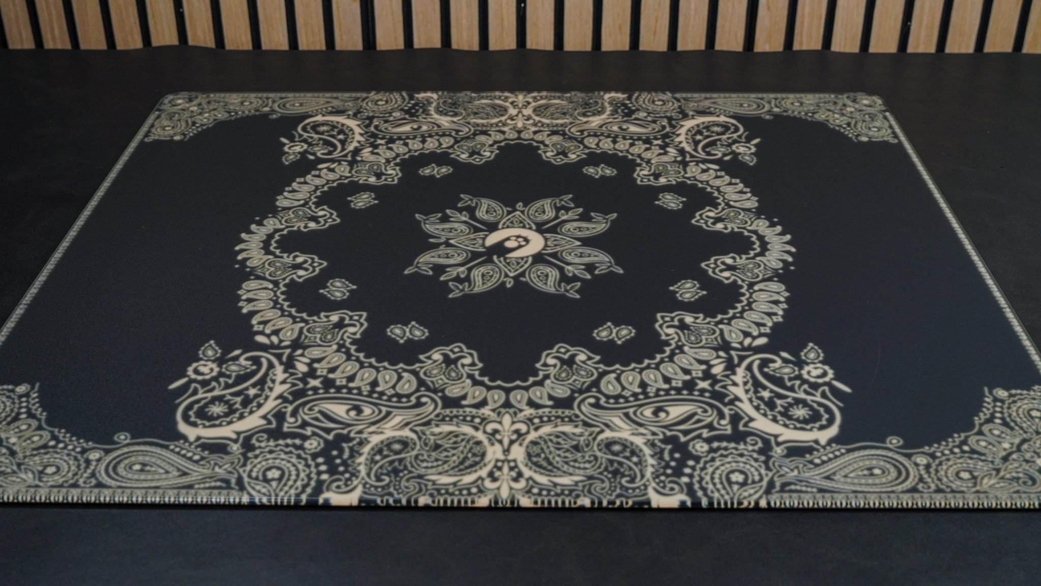 Angry Miao SilkGlass【ガラス製マウスパッド】 s1.jpg