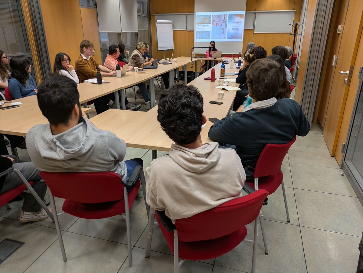 Instituto de Políticas y Bienes Públicos del CSIC (@ipp_csic) on Twitter photo On air!
#IPPSeminar with Silvia Díaz Fernández from <a href="/unicomplutense/">Complutense</a> has started!
Remember that you can follow it live here → tinyurl.com/29dqnogg On air!
#IPPSeminar with Silvia Díaz Fernández from <a href="/unicomplutense/">Complutense</a> has started!
Remember that you can follow it live here → tinyurl.com/29dqnogg