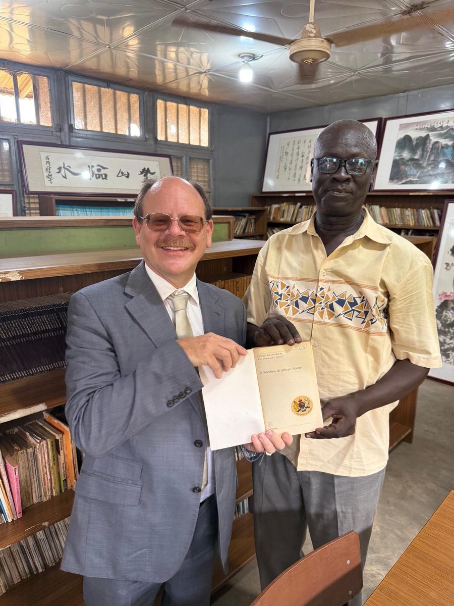 UK in South Sudan ๐ฌ๐ง๐ธ๐ธ (@ukinsouthsudan) on Twitter photo #WorldBookDay reminds us that literacy unlocks potential. Through <a href="/GPforEducation/">Global Partnership for Education</a>, the UK is helping South Sudan equip classrooms, train educators & deliver books. Letโs keep reading & rising together!
๐ฑ๐ฌ๐ง๐๐ธ๐ธ #GoFarGoTogether #WorldBookDay reminds us that literacy unlocks potential. Through <a href="/GPforEducation/">Global Partnership for Education</a>, the UK is helping South Sudan equip classrooms, train educators & deliver books. Letโs keep reading & rising together!
๐ฑ๐ฌ๐ง๐๐ธ๐ธ #GoFarGoTogether