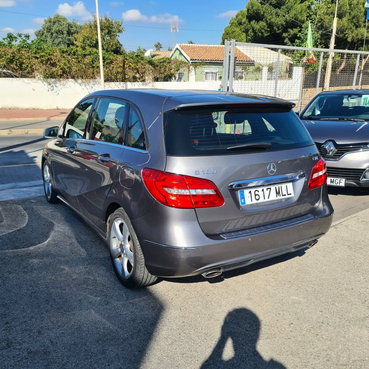 cochestv's tweet photo. Mercedes-Benz Clase B 180 1.8 CDI ‼️AUTOMÁTICO
💛 Etiqueta medioambiental "B" amarilla
Motor DIÉSEL 1.8 CDI de 109 cv
Cambio AUTOMÁTICO

#CochesTorrevieja #MercedesB180 #Mercedes #B180 #ClaseB #Diésel #Diesel #Automático #Automatico #Automatic #EtiquetaMedioAmbientalBAmarilla https://t.co/Om6a9a2xJQ