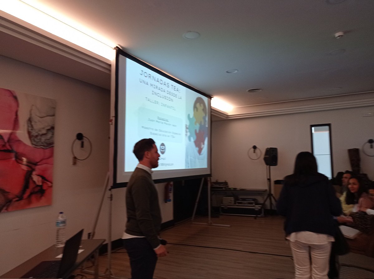 Jornadas Trastorno de espectro autista: Una mirada desde la inclusión. En el Taller de educación infantil:  Juan M. Pavón Guerra nos acompaña y
 nos muestra estrategias educativas para crear aulas y centros inclusivos en esta etapa.
<a href="/CEPdeSevilla/">CEP de Sevilla</a> 
<a href="/DG_IFP/">DG de Innovación y Formación del Profesorado</a> <a href="/EducaAnd/">Consejería Desarrollo Educativo y FP</a>