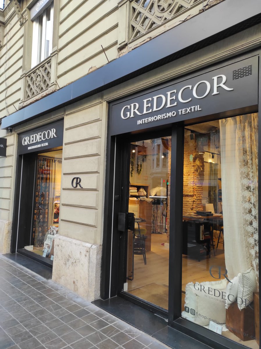 CDICV's tweet photo. Empresa tendencia La Casa EAD

@Gredecor es una empresa especializada en el #interiorismo #textil con una cadena de 13 puntos de venta además de venta online.

+info: https://t.co/3oaEtrFLB7

#CDICV #LaCasaEAD #Gredecor #CortinasGredecor #design #interiordesign https://t.co/UzGEtic1Bc