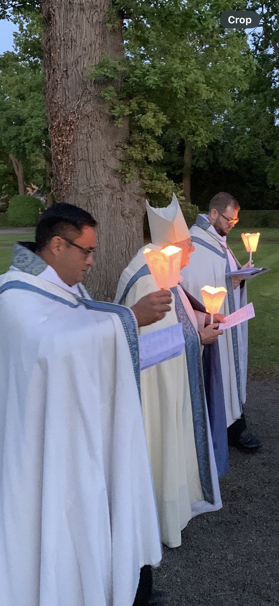 BelmontAbbeyUK's tweet image. Torchlight Procession in honour of Our Lady will take place on Wednesday 14th May at 9pm. ALL are very welcome to attend this special event in honour of Mary. We can confirm that once again Hot and Cold Food will be available in Hedley Lodge before the procession. Please share.
