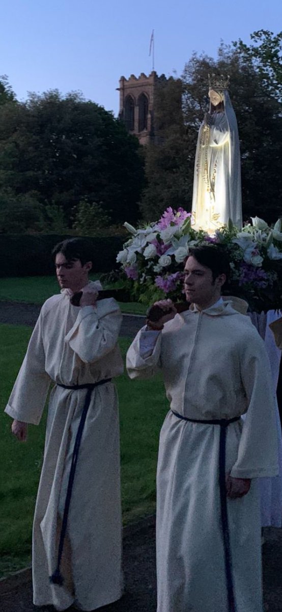 BelmontAbbeyUK's tweet image. Torchlight Procession in honour of Our Lady will take place on Wednesday 14th May at 9pm. ALL are very welcome to attend this special event in honour of Mary. We can confirm that once again Hot and Cold Food will be available in Hedley Lodge before the procession. Please share.