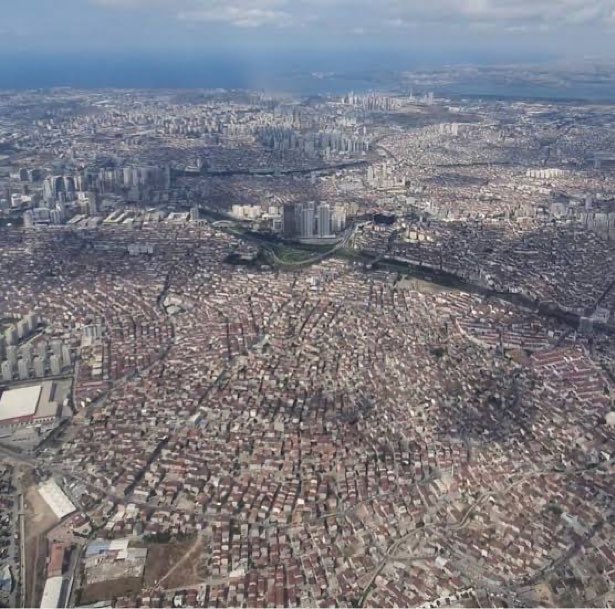 Bir an önce önlem alınmalı yoksa şu fotoğrafa göre yıkım çok olacak 

#Deprem #İstanbul