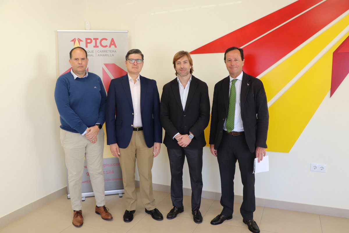 El <a href="/ParquePICA/">P. Empresarial PICA</a> recibe a <a href="/AlvaroPimentelS/">Álvaro Pimentel Siles 🇪🇸</a>, delegado de Cartuja, Parques Innovadores, Movilidad, Economía y Comercio, y Distrito Bellavista-La Palmera del <a href="/Ayto_Sevilla/">Ayuntamiento de Sevilla</a>, para abordar la reurbanización de las calles Rafael Beca Mateos y Economía.

🔗 parquepica.com/noticia/pica-r…