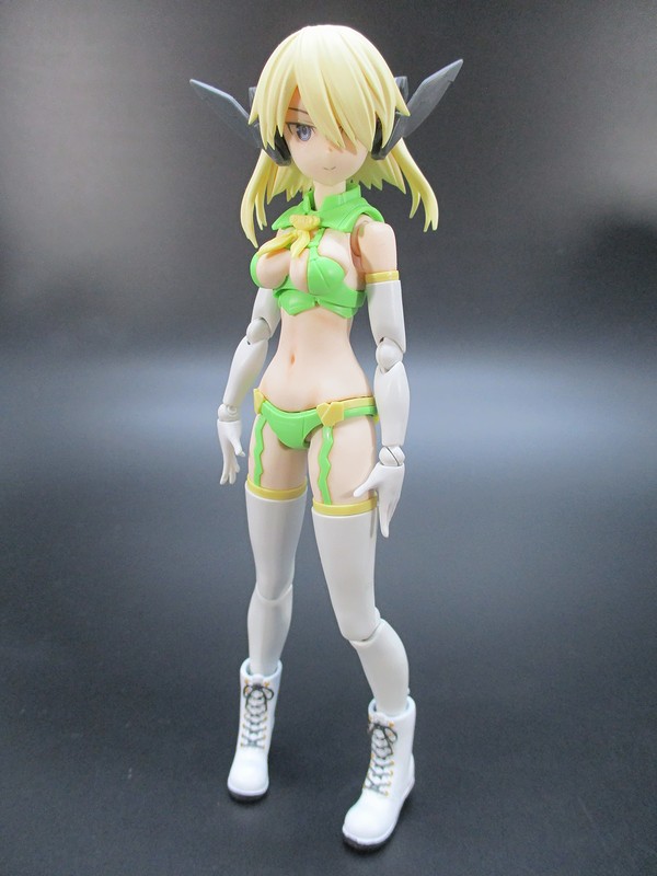 ブンノイチで購入した品を、ちまちまと消化中。
『＠DEXMENT』さんから編み上げブーツです。
元の成型色が黒でしたのでホワイトレザー調にするのに苦労しましたが無事完成！
履かせるのに足首パーツを外す必要がありますが、外見の情報量の多さが気にってます。
#DEXMENT
#ブンノイチ7