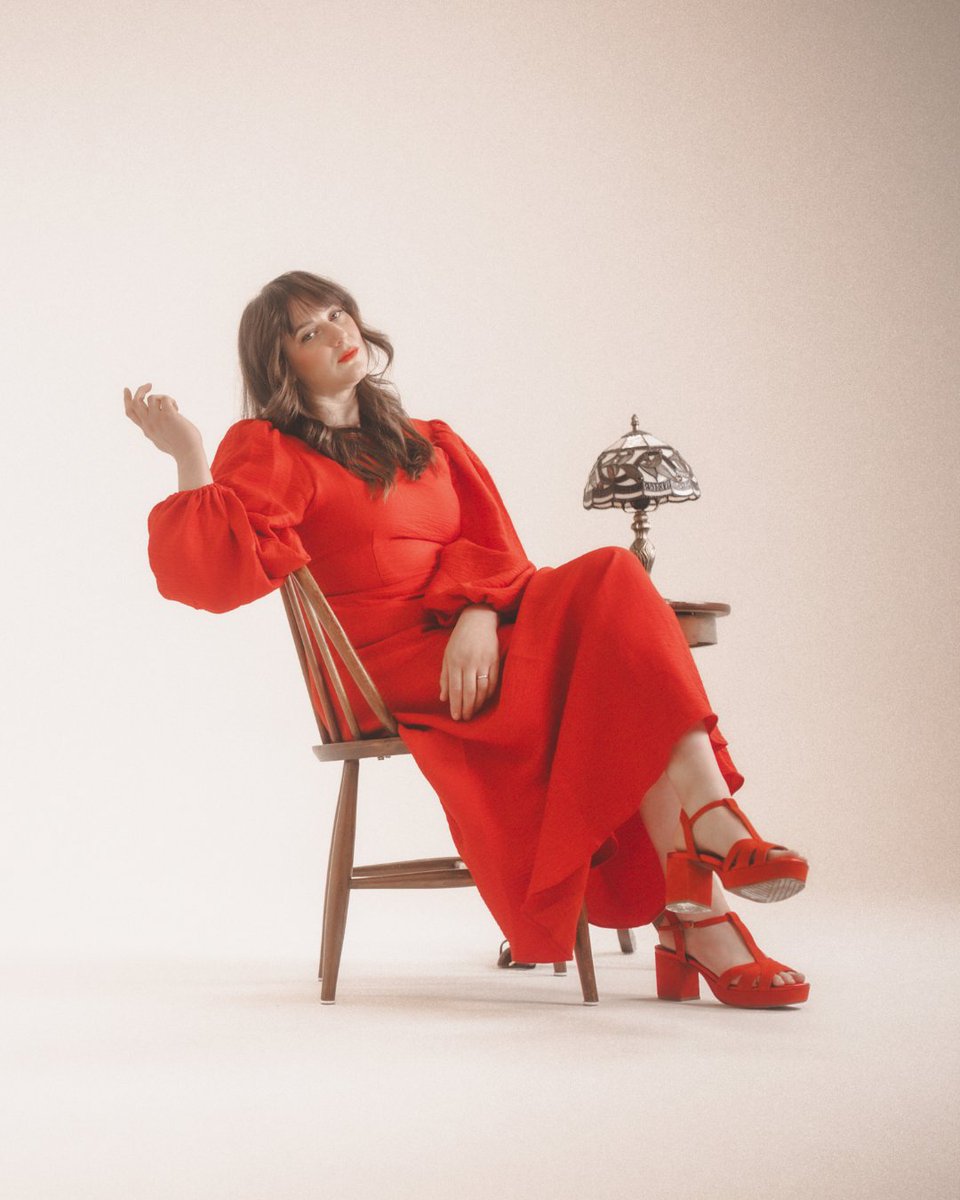 Pocklington Arts Centre (@pockartscentre) on Twitter photo This Friday at 8pm - Across the Evening Sky: <a href="/josienneclarke/">Josienne Clarke</a> sings the songs of Sandy Denny
Audiences can expect much-loved songs such as ‘An Old-Fashioned Waltz’, ‘Reynardine’, ‘Fotheringay’ and ‘The Sea’.
Book now: pocklingtonartscentre.ticketsolve.com/ticketbooth/sh…
#livemusic #gig #york #sandydenny This Friday at 8pm - Across the Evening Sky: <a href="/josienneclarke/">Josienne Clarke</a> sings the songs of Sandy Denny
Audiences can expect much-loved songs such as ‘An Old-Fashioned Waltz’, ‘Reynardine’, ‘Fotheringay’ and ‘The Sea’.
Book now: pocklingtonartscentre.ticketsolve.com/ticketbooth/sh…
#livemusic #gig #york #sandydenny