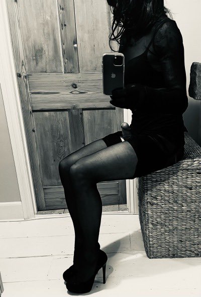 Tight_Is_Best's tweet photo. Before and after 🖤 https://t.co/BecGtrYoBS