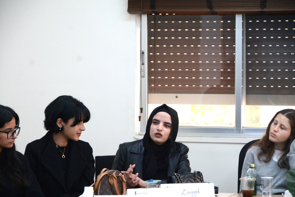 On 12 April,  Al Quds Center organized a workshop on exchanging experiences in political participation of youth between the #Netherlands  and #Jordan . Around 25 Jordanian #youth, many of whom are active members of political parties, attended the session.
alqudscenter.org/index.php?l=en…