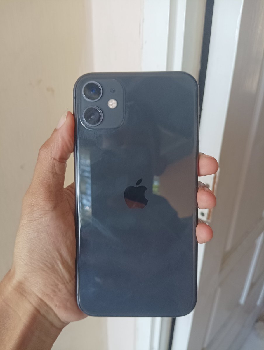 mana_wae's tweet photo. JUAL 
iPhone 11 128Gb Beacukai Resmi
BH 81%
LOKASI Malang
Price 5jt https://t.co/zRE6Yrvx2T