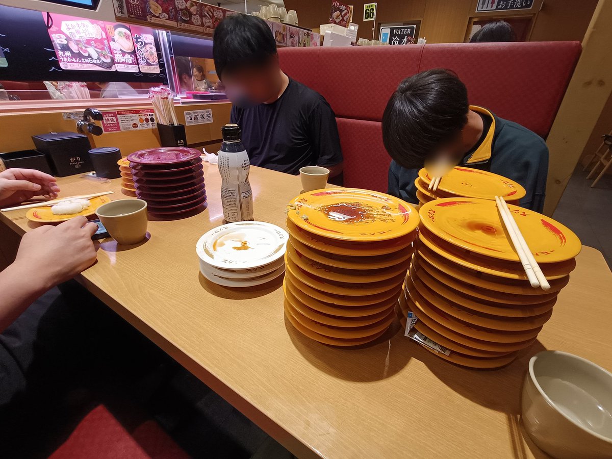 先週土曜に今年1回目の新歓に行ってきました！
初めての洞窟の様子に皆驚きながらも、スイスイと最奥まで辿り着くことができました！
活動後は温泉で疲れを癒し、お寿司を食べました！

こんな感じで5月にも活動を企画中ですので、気になる人は是非1度ご連絡ください！
 #春から岡大