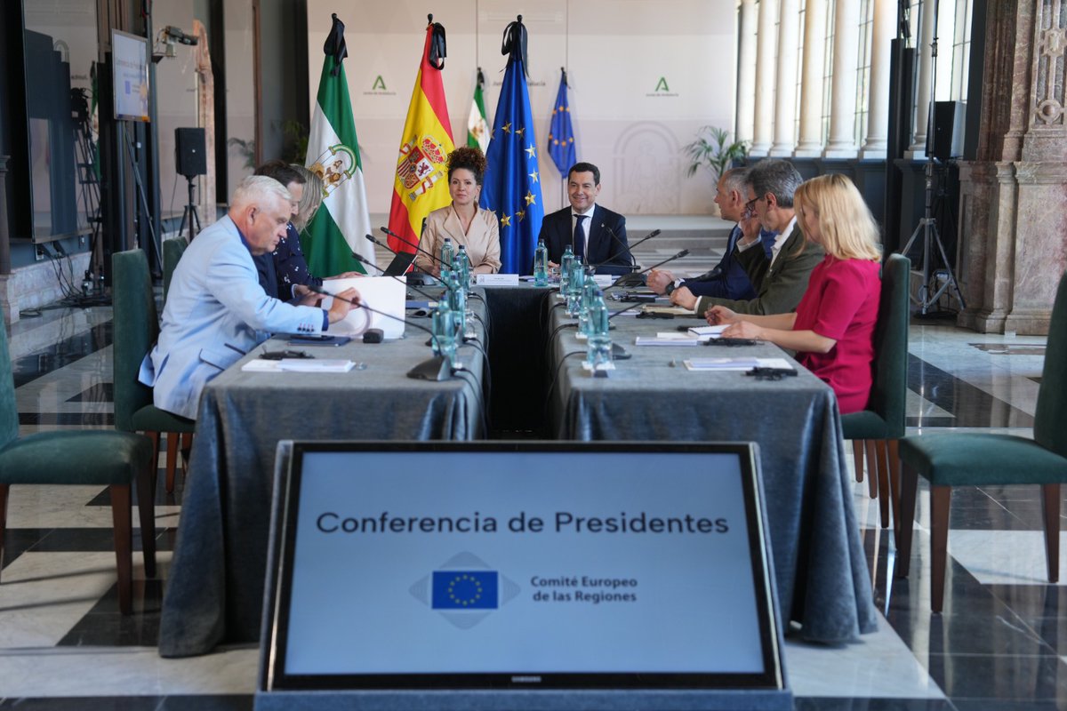 Juanma Moreno (@juanma_moreno) on Twitter photo La primera Conferencia de Presidentes del <a href="/EU_CoR/">European Committee of the Regions</a> fuera de Bruselas de esta legislatura se celebra en #Andalucía.
Junto a <a href="/CoR_President/">Kata Tüttő</a> y los diferentes grupos políticos marcamos el rumbo de esta nueva etapa.
Las regiones y ciudades tenemos capacidad para ser protagonistas. La primera Conferencia de Presidentes del <a href="/EU_CoR/">European Committee of the Regions</a> fuera de Bruselas de esta legislatura se celebra en #Andalucía.
Junto a <a href="/CoR_President/">Kata Tüttő</a> y los diferentes grupos políticos marcamos el rumbo de esta nueva etapa.
Las regiones y ciudades tenemos capacidad para ser protagonistas.