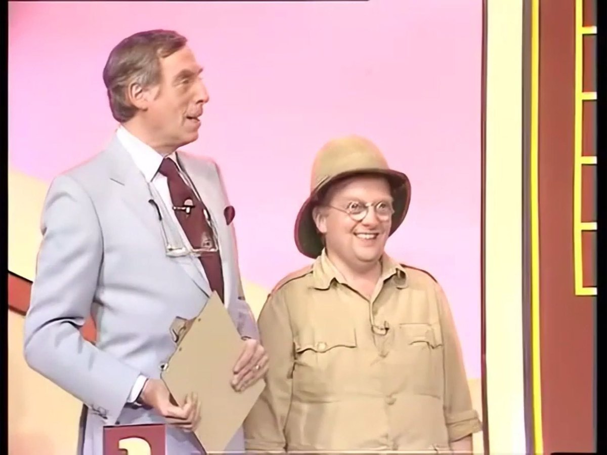 CP_TheWorks's tweet image. Don Estelle, appeared in the Larry Grayson’s Generation Game.
Series 10 Episode 4, September 20 1980.
#LarryGrayson #DonEstelle #Actor #Television #GenerationGame #ItAintHalfHotMum