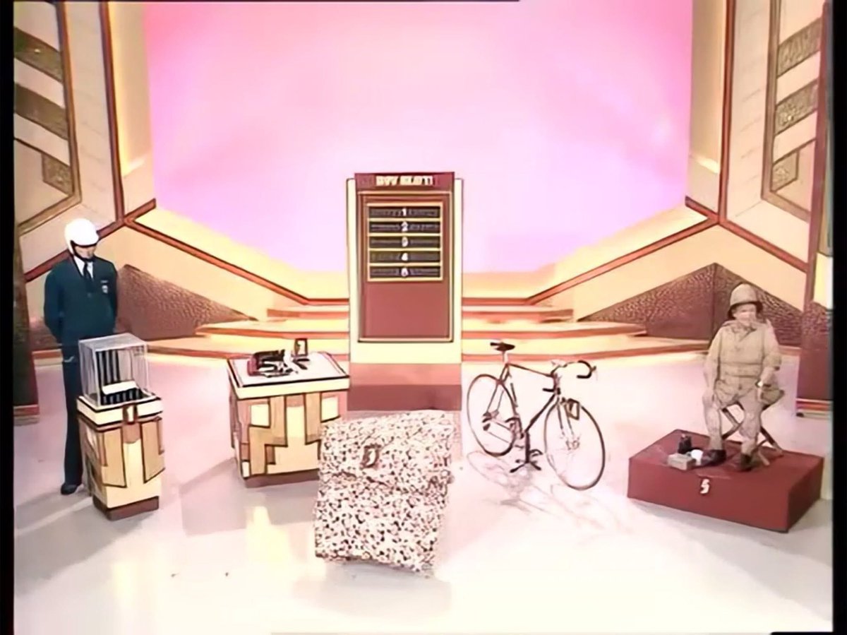 CP_TheWorks's tweet image. Don Estelle, appeared in the Larry Grayson’s Generation Game.
Series 10 Episode 4, September 20 1980.
#LarryGrayson #DonEstelle #Actor #Television #GenerationGame #ItAintHalfHotMum