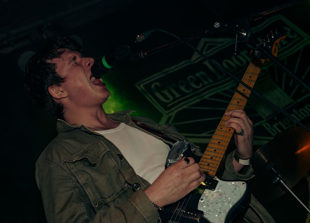 Thank you Brighton. 
It's London tonight. There is only tickets left available on <a href="/dicefm/">DICE</a> - can't imagine there's many on there. 

Doors 7 30PM
8 15 @misplaceduk
9 30 False Heads. dice.fm/event/2w2q67-f…