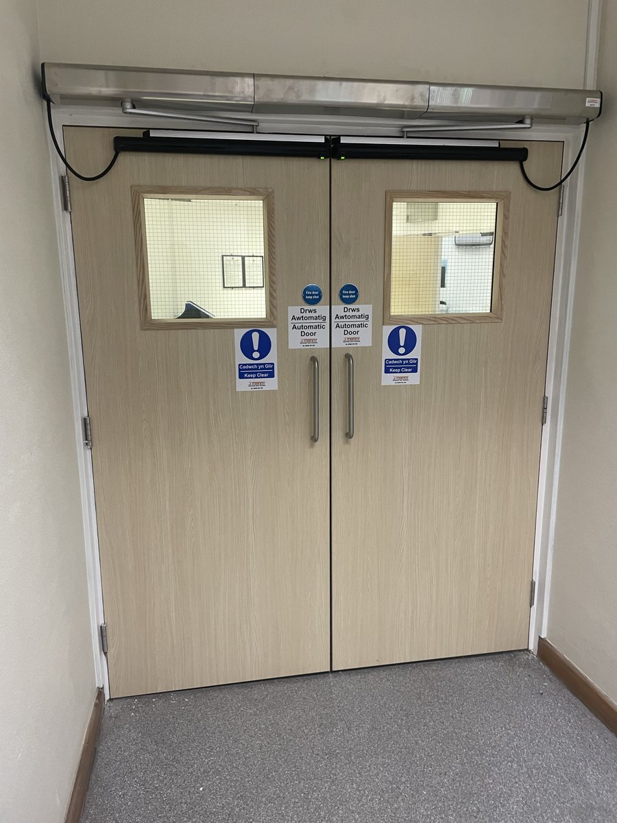 Another successful project! We installed two double swing door automations at @cardiff_airportcwl, enhancing security, accessibility &amp; efficiency.
Need a tailored door solution? Get in touch!
📞 029 2085 2761 
📧 sales@jmanny.com 
🌐 jmanny.com
#CardiffAirport