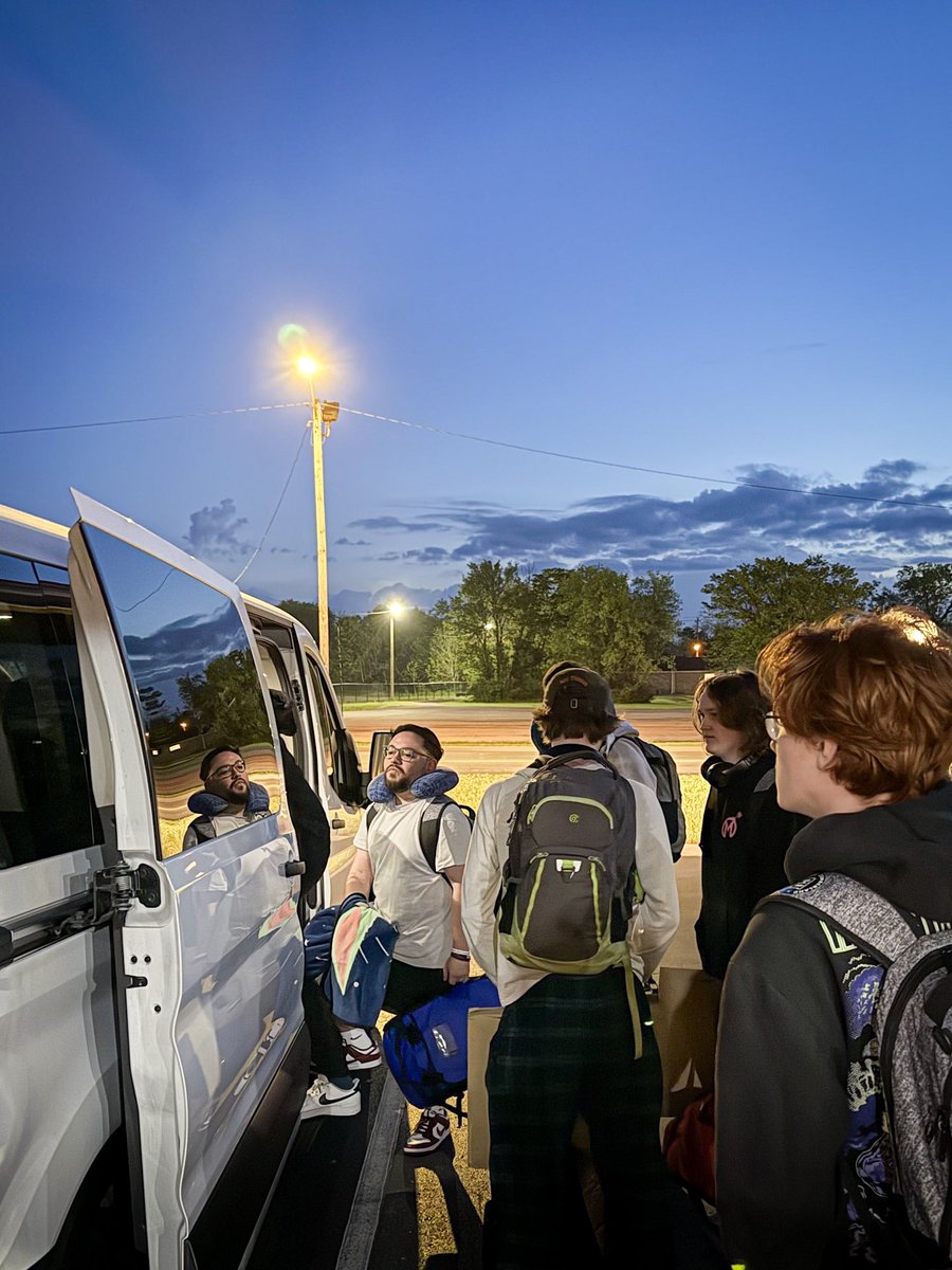 Loaded up and heading down to <a href="/NACEsports/">NACE</a> Grand Finals 🚐