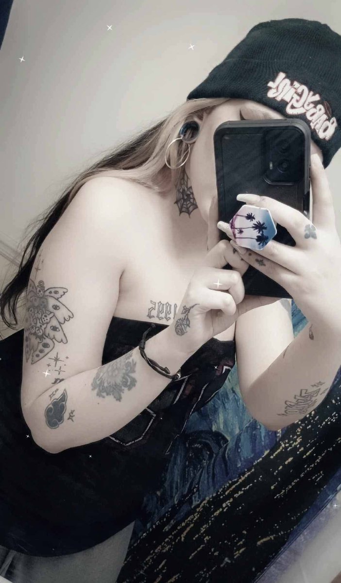 scum_void's tweet photo. Bᵣₐₜz
#tattoos #piercings #bratz #stretchedears #gauges #plugs #hellokotty #hellokottytattoo #narutk #narutotattoo #Akatsuki #sadgirl #gothgirl https://t.co/6yMXueOW15