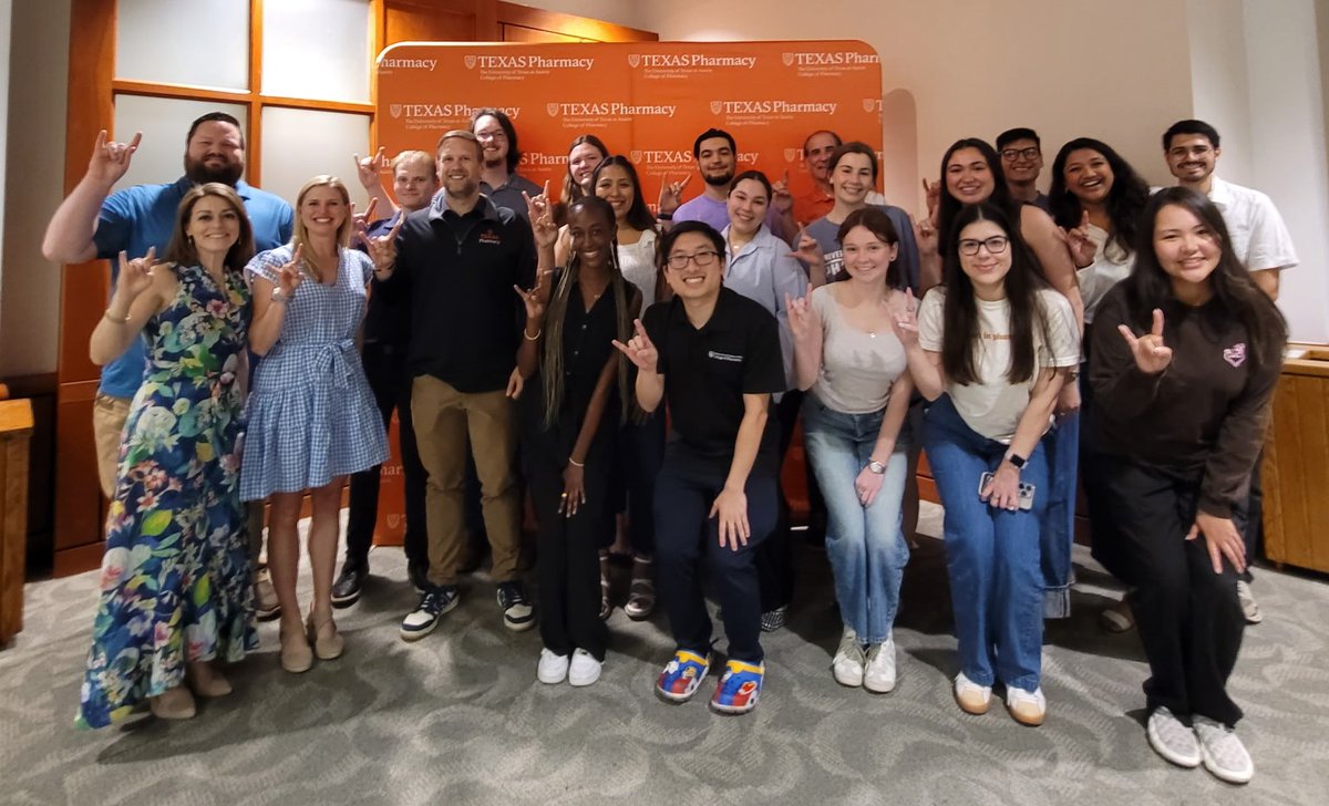 Chris Frei (@chrisrfrei) on Twitter photo Welcome to the San Antonio region student pharmacists from the Class of 2027! <a href="/UTexasPharmacy/">UT Pharmacy</a> <a href="/UTAustin/">UT Austin</a> <a href="/UTHealthSA_GSBS/">UT Health SA Grad School of Biomedical Sciences</a> <a href="/TheLongSOM/">Long School of Medicine</a> <a href="/UTHealthSA/">UT Health San Antonio</a> <a href="/UTSA/">UTSA</a> Welcome to the San Antonio region student pharmacists from the Class of 2027! <a href="/UTexasPharmacy/">UT Pharmacy</a> <a href="/UTAustin/">UT Austin</a> <a href="/UTHealthSA_GSBS/">UT Health SA Grad School of Biomedical Sciences</a> <a href="/TheLongSOM/">Long School of Medicine</a> <a href="/UTHealthSA/">UT Health San Antonio</a> <a href="/UTSA/">UTSA</a>