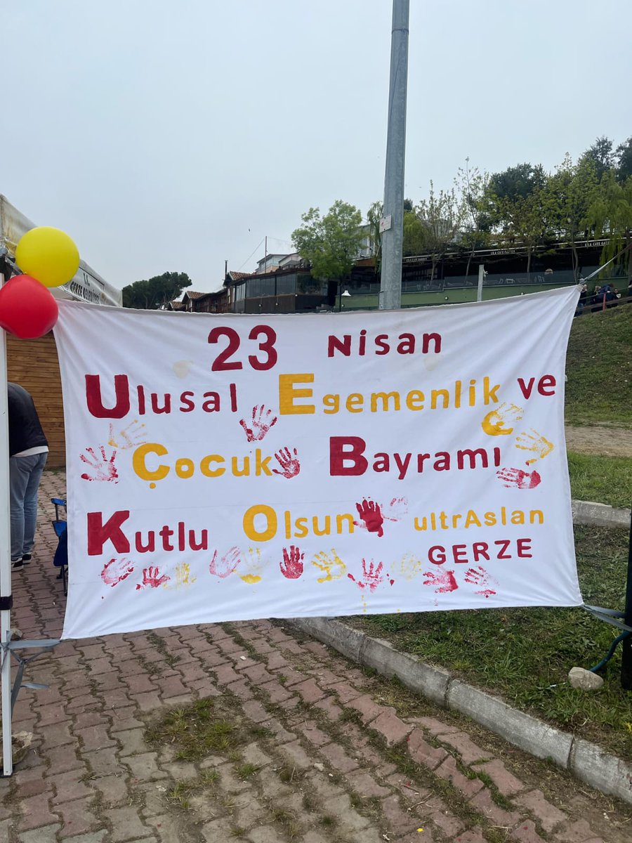 uAgerze's tweet photo. 💛♥️

#uAGerze #uAYurtiçi https://t.co/tEE1ztl6AO