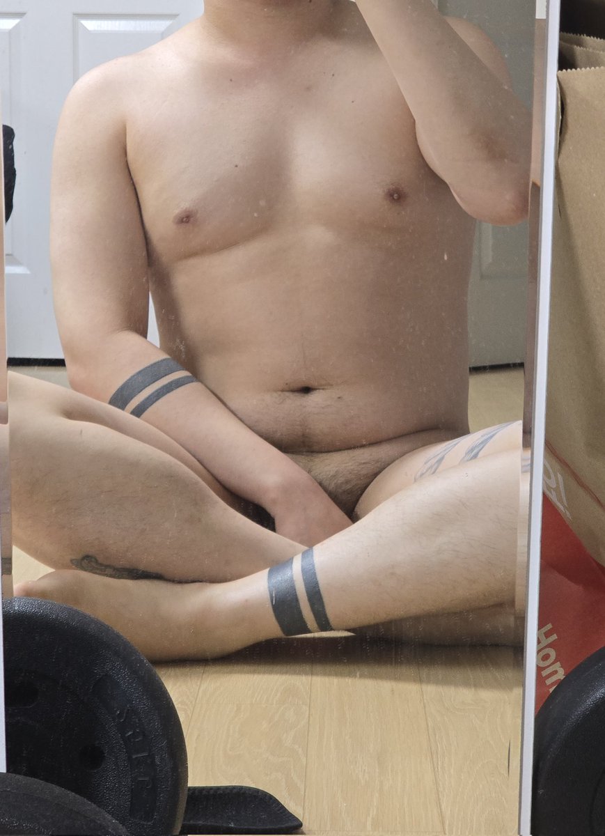 씻기전 스트레칭하다 찍어봄