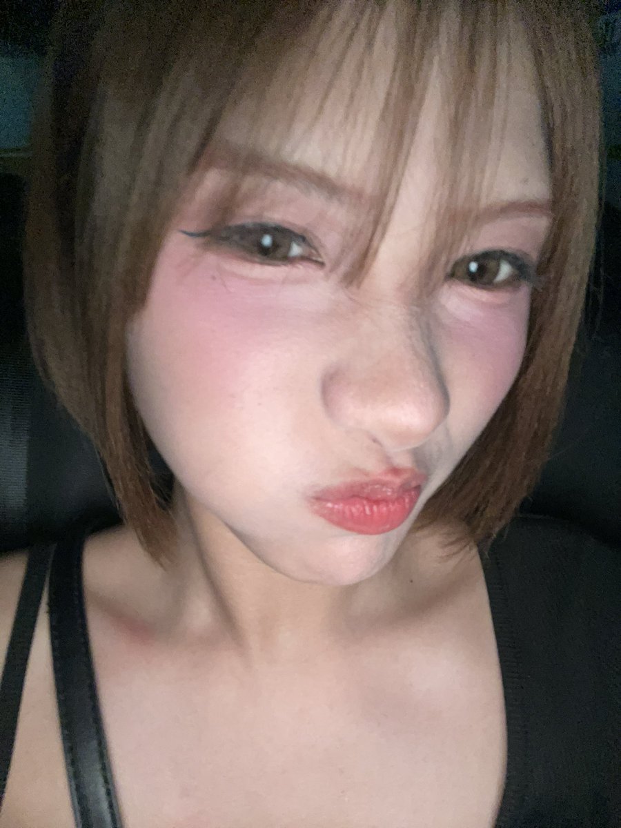 angelahermoso__'s tweet photo. 😙 https://t.co/ozfwVftHrB