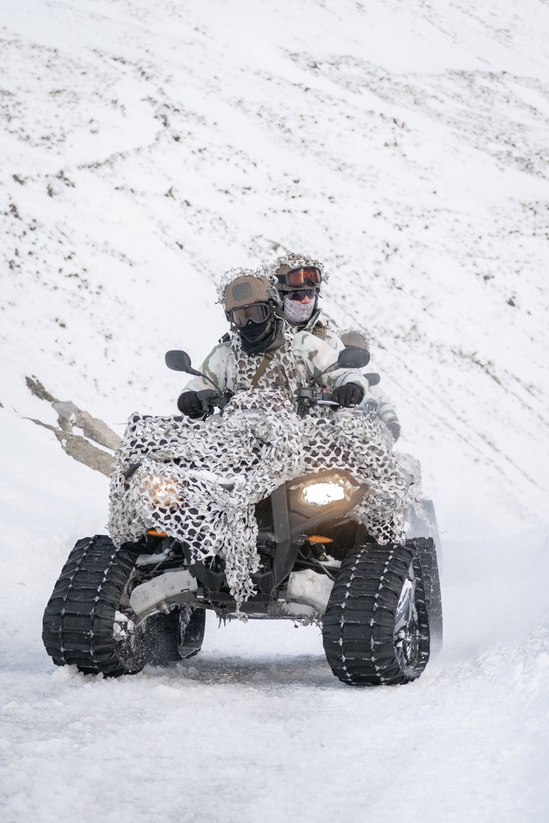 4RCh_Gap's tweet image. [#SaintGeorges]
Et par St Georges, vive la cavalerie !
