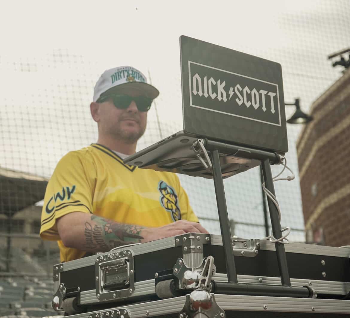 djnickscott's tweet photo. Had a blast DJing the Charleston Dirty Birds Home Run Derby! Big thanks to the Dirty Birds crew for having me out and letting me bring the stadium vibes to life. Let’s run it back soon!

#DJNickScott  #CharlestonDirtyBirds https://t.co/MO7SxJyF6L
