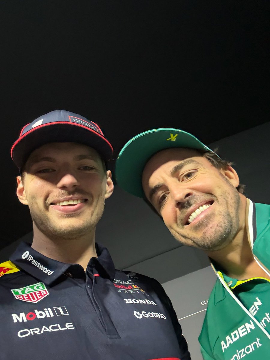 Oracle Red Bull Racing (@redbullracing) on Twitter photo Fun and games in the press conference 🗣️ Thanks for the snaps, <a href="/alex_albon/">Alex Albon</a> 😄
#F1 || #SaudiArabianGP Fun and games in the press conference 🗣️ Thanks for the snaps, <a href="/alex_albon/">Alex Albon</a> 😄
#F1 || #SaudiArabianGP