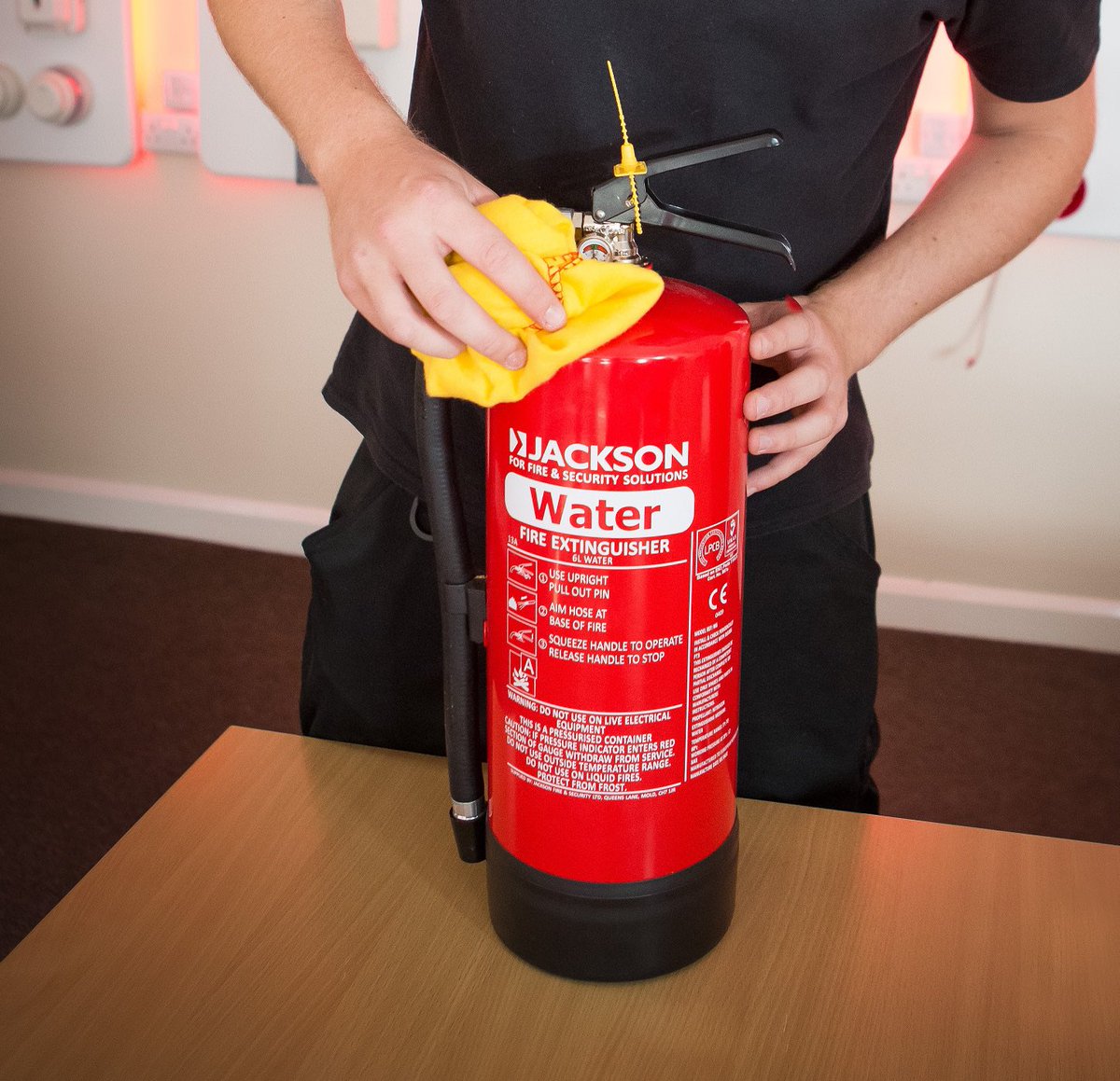 waltonhershamfc's tweet photo. 🔥 Stay Protected with Expert Fire Extinguisher Services 🔥
✅ Certified engineers
✅ Servicing to British Standards
✅ Fast, local support
📞 Contact Jackson Fire & Security for a quote today – https://t.co/E33c0LIVna
#FireSafety #FireExtinguishers #LocalBranch https://t.co/K3IoA3q6Ki