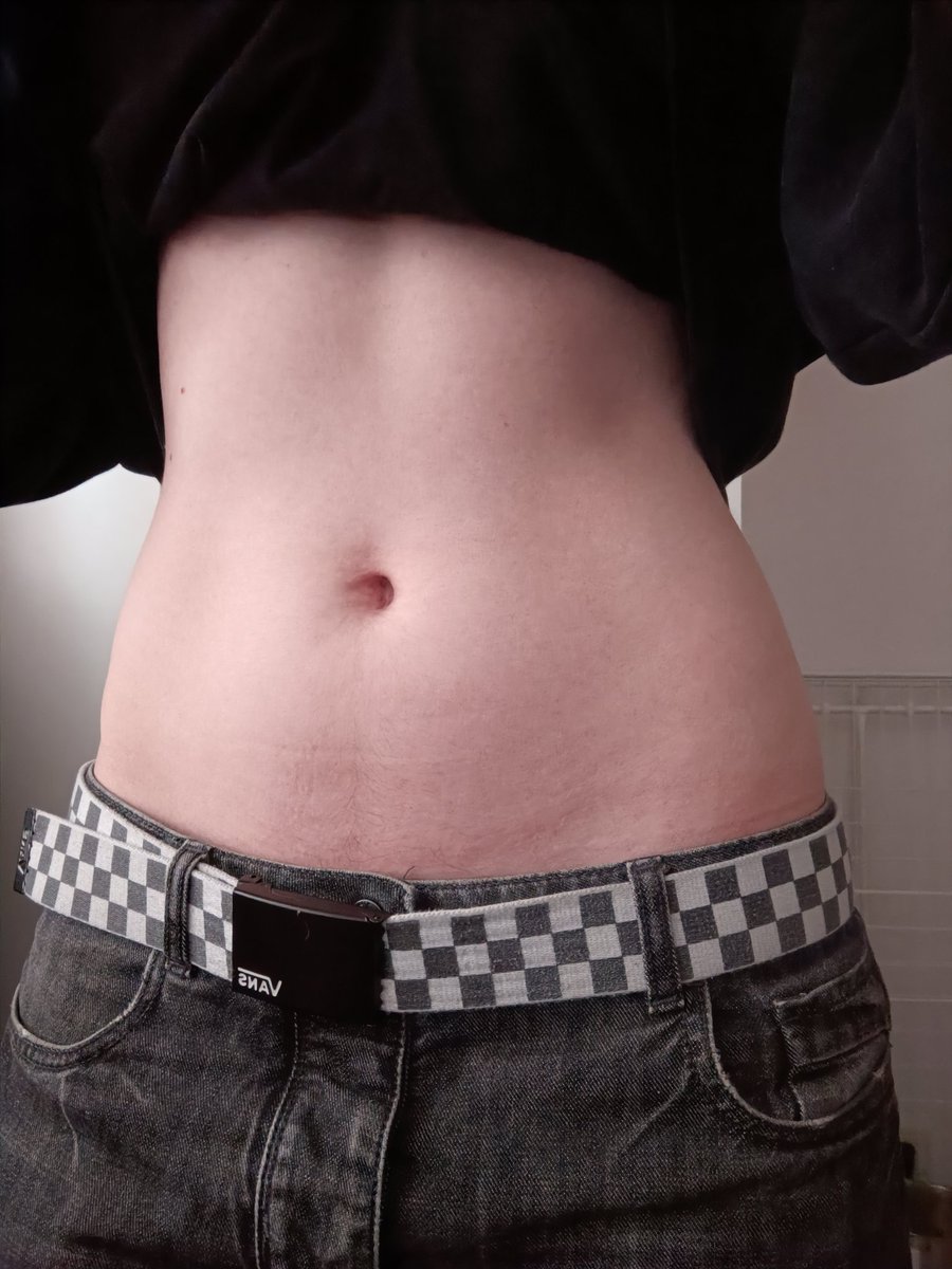 alexmustperish's tweet photo. have some tummy https://t.co/AFmJD6wZFa