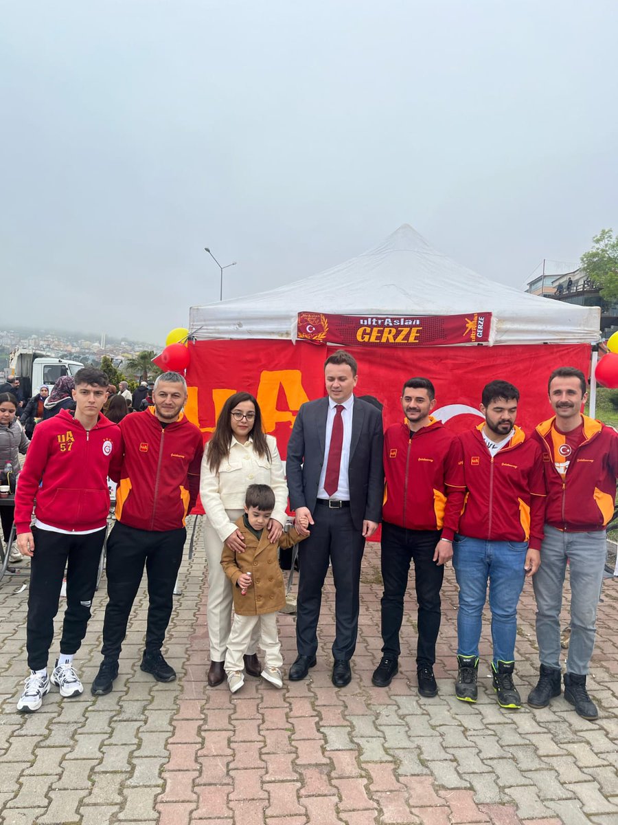 uAgerze's tweet photo. Gerze kaymakamımız Mehmet Deniz Arabacının desteklerinden dolayı teşekkürlerimizi sunarız...

#uAGerze #uAYurtiçi https://t.co/gcvZwEdejT