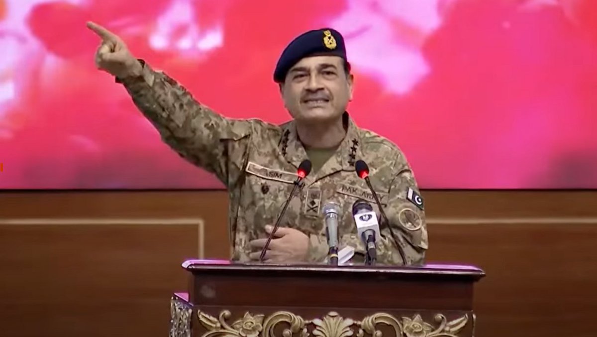 General Asim Munir’s provocative speech intends to deflect attention from Pakistan’s internal turmoil and assert the Army’s ideological dominance alongside polarising communities in Bangladesh and India; writes <a href="/Shantanu2818/">Shantanu Mukharji</a> 

millenniumpost.in/opinion/rhetor…

millenniumpost.in/opinion/rhetor…