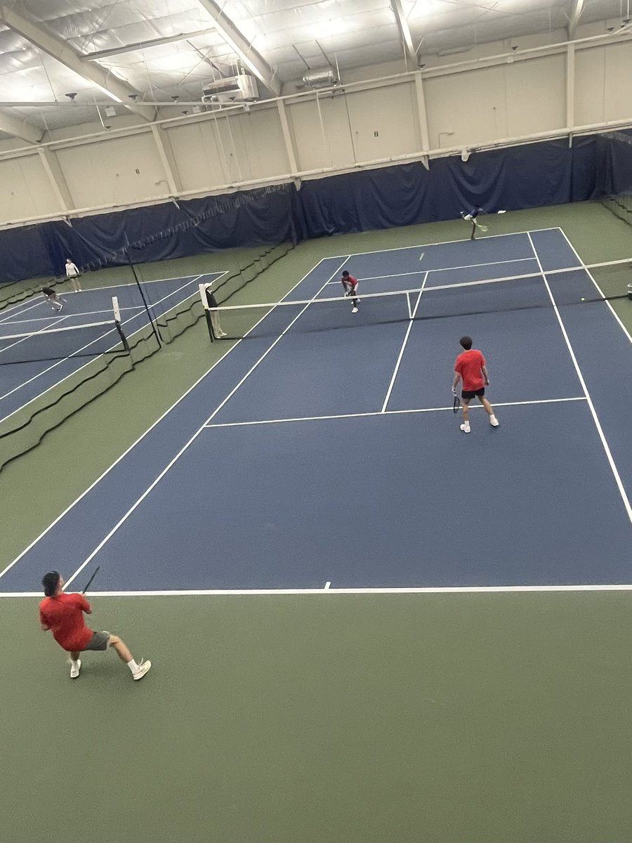 Boys Dubs championship has begun in 21-6A.