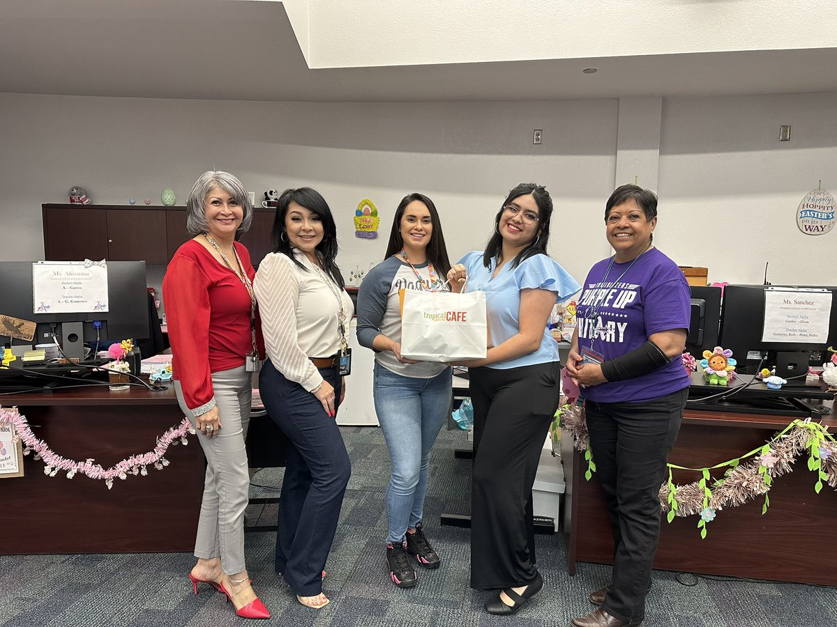 Cassandra H. Martin, M.Ed (@cmartin_ahs) on Twitter photo Overseeing Attendance & LOC has been a new challenge for me. Fortunately, I work with this AMAZING team of administrative professionals! โฅ๏ธ๐ Thank you for making everything run so SMOOTHLY, team! ๐ฅค๐คฉ <a href="/AHernandez_TECH/">๐๐ป๐ด๐ฒ๐น๐ถ๐ฐ๐ฎ ๐๐ฒ๐ฟ๐ป๐ฎ๐ป๐ฑ๐ฒ๐</a> #1Team1Goal #ALLin #TeamSISD Overseeing Attendance & LOC has been a new challenge for me. Fortunately, I work with this AMAZING team of administrative professionals! โฅ๏ธ๐ Thank you for making everything run so SMOOTHLY, team! ๐ฅค๐คฉ <a href="/AHernandez_TECH/">๐๐ป๐ด๐ฒ๐น๐ถ๐ฐ๐ฎ ๐๐ฒ๐ฟ๐ป๐ฎ๐ป๐ฑ๐ฒ๐</a> #1Team1Goal #ALLin #TeamSISD