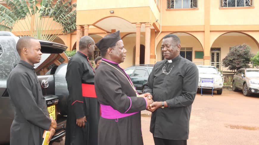 BishopsVoice's tweet image. Yesterday Bishop Moses Banja led a team of clergy from Namirembe to @Lubagacathedral & conveyed a heartfelt Condolence message to the Catholic Church on the passing of Pope Francis. @ChurchofUganda_
@coufamilytv @Archbp_COU @Kiwamirembe_Off @NamirembeYouth @FathersUnion