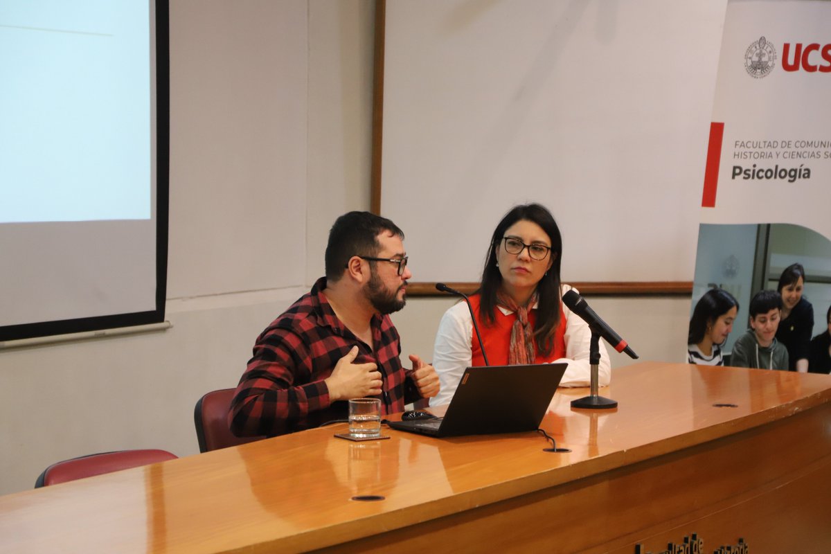 CIEDEUCSC's tweet photo. Conferencia internacional del Dr. Edson Silva da Cruz, Doctor y Magíster en Psicología Universidad Federal de Pará (UFPA) Brasil. https://t.co/DXRiaeVnSP