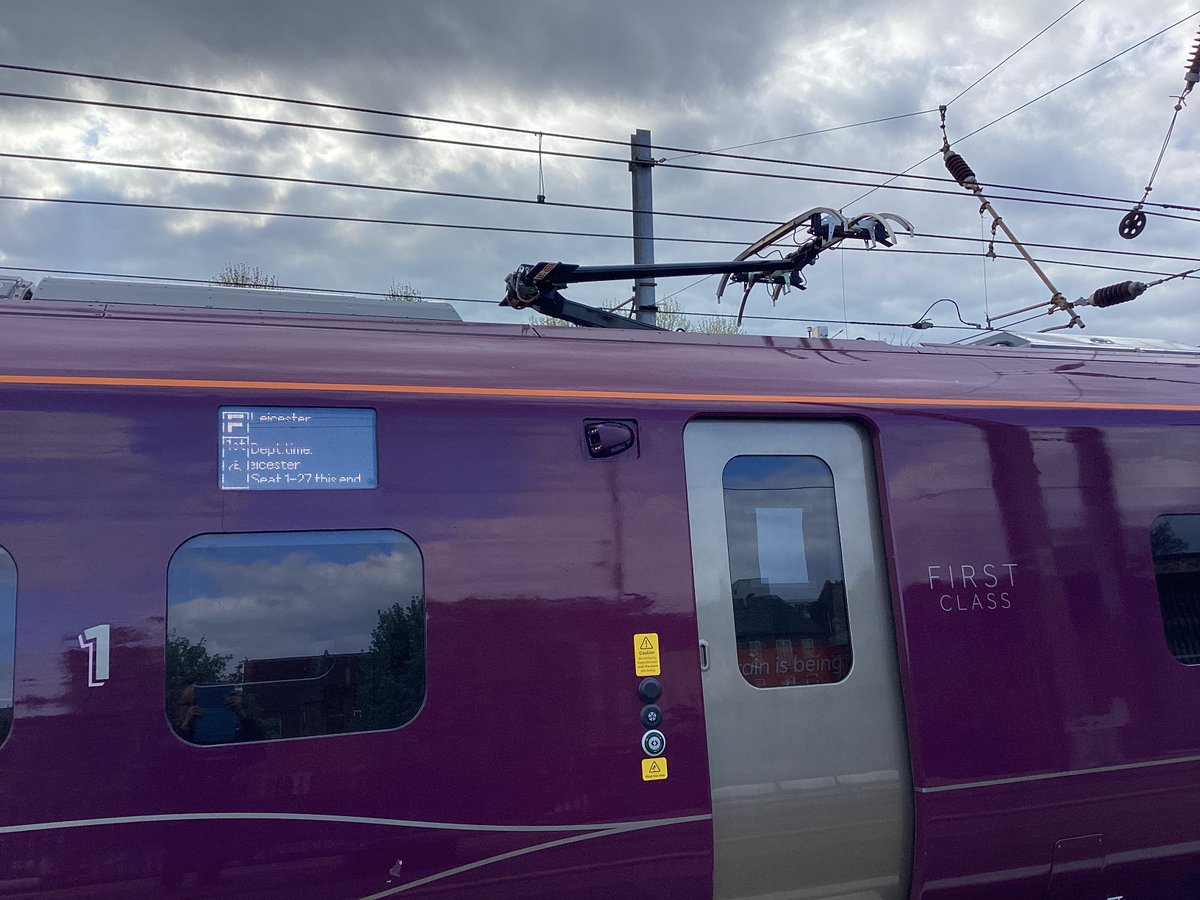 13milepost's tweet image. Number 8️⃣ of  33  #CaptainBiMode   Beware  of  the  Q  Train    #PantographInspector ⚡️8️⃣1️⃣0️⃣