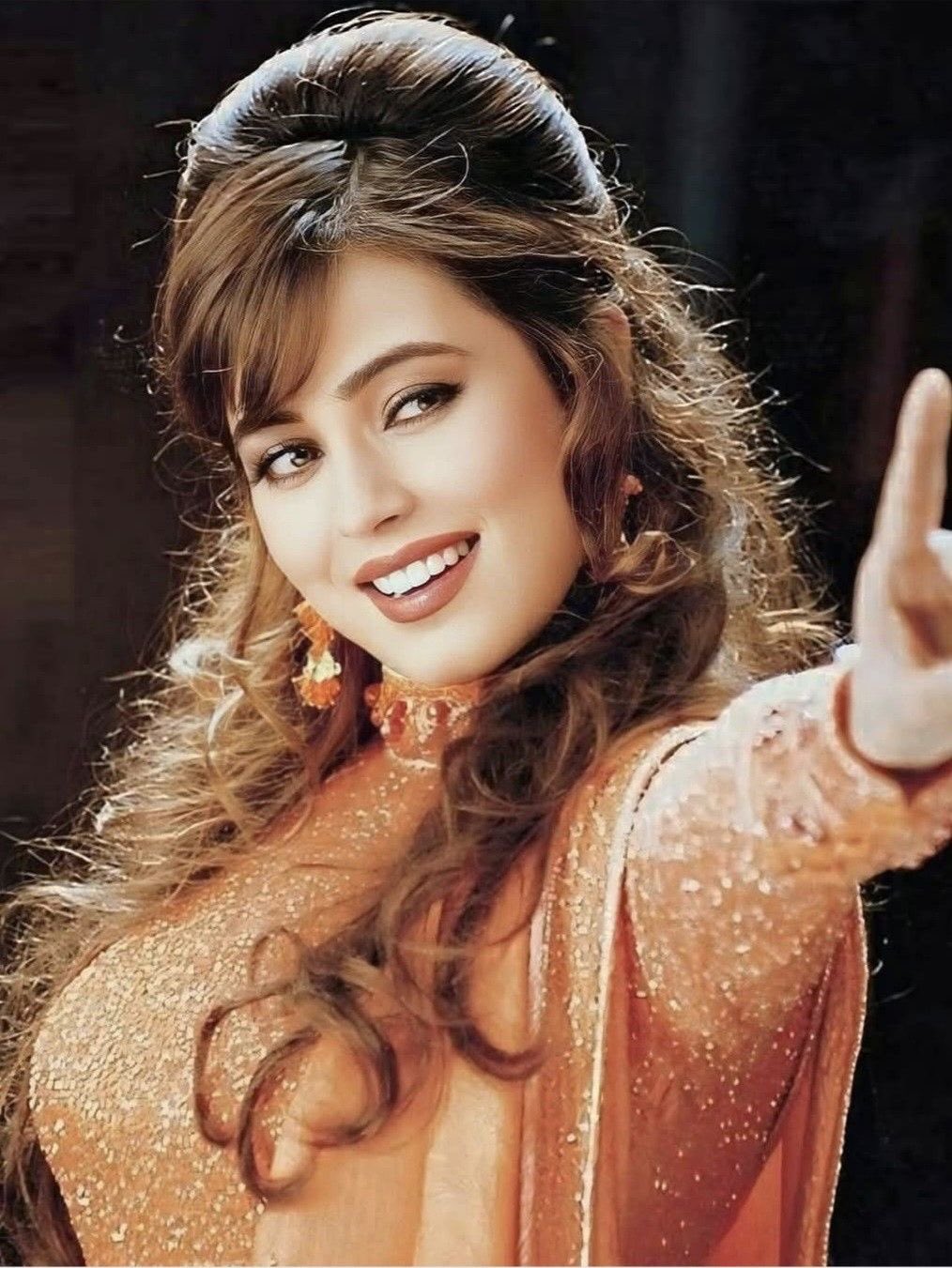 ꨄ︎ ૮꒰ ˶• ༝ •˶꒱ა 🦌 в X: „Mahima Chaudhry (Pardes 1997) 🧡✨  https://t.co/losdb4wfww“ / X