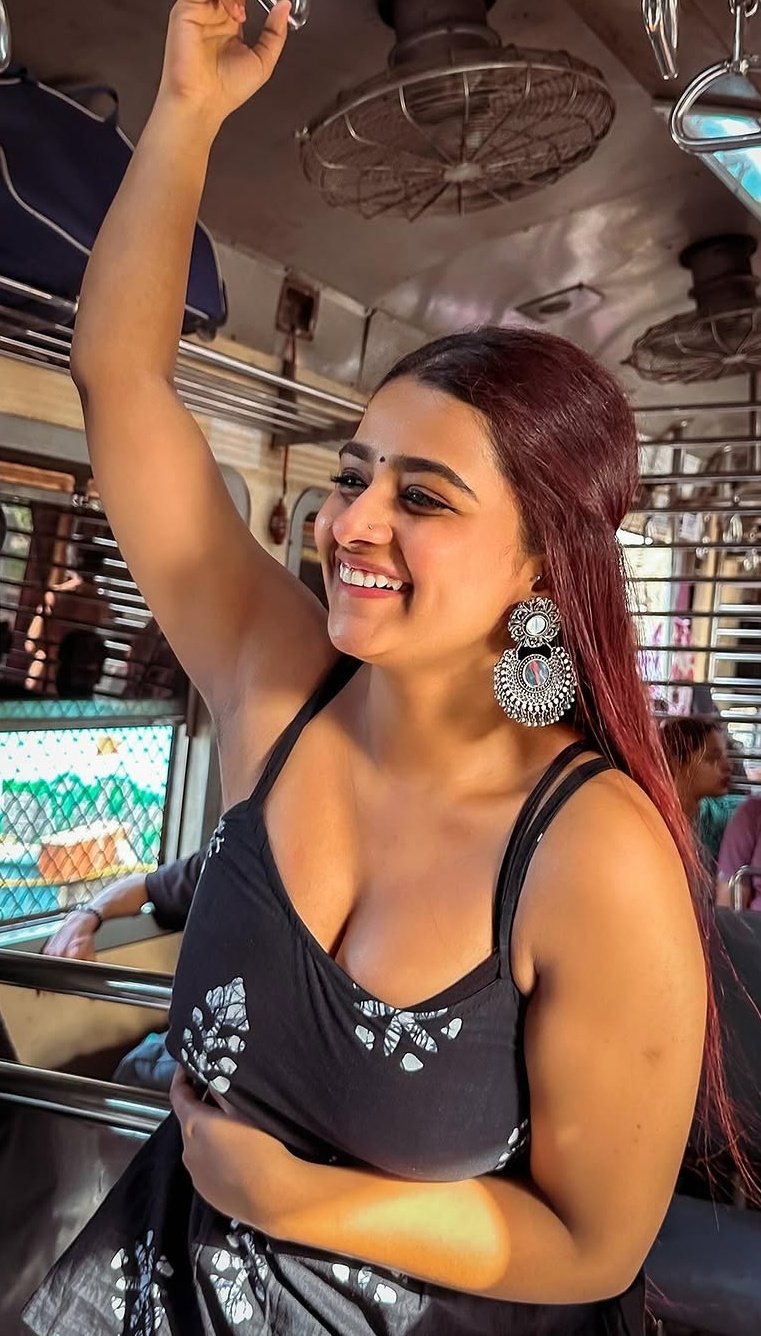 GpO8D-6W0AAT6Fk?format=jpg&name=large