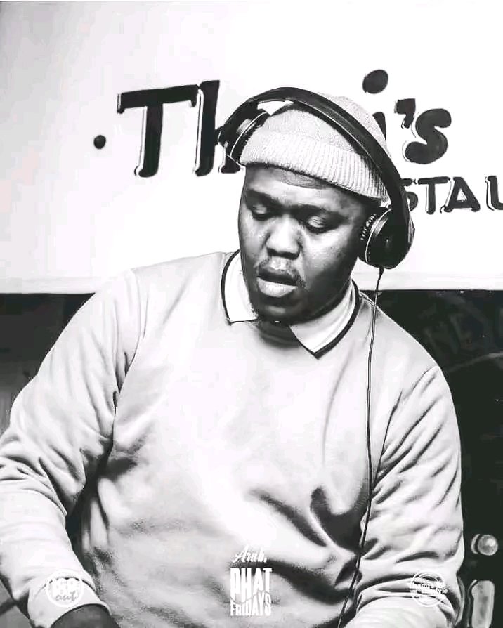 Gig guide this coming  Saturday 

* @Kota Fair - <a href="/Blaq/">Blaq</a> Diamond Events Park Tsakane 

* Elijah Phahlane celebrating Decade on the airwaves - @Entabeni Lifestyle Langaville Tsakane

* Da Smooths &amp; Compadres - @Masehlas place Kwa-thema ext 3