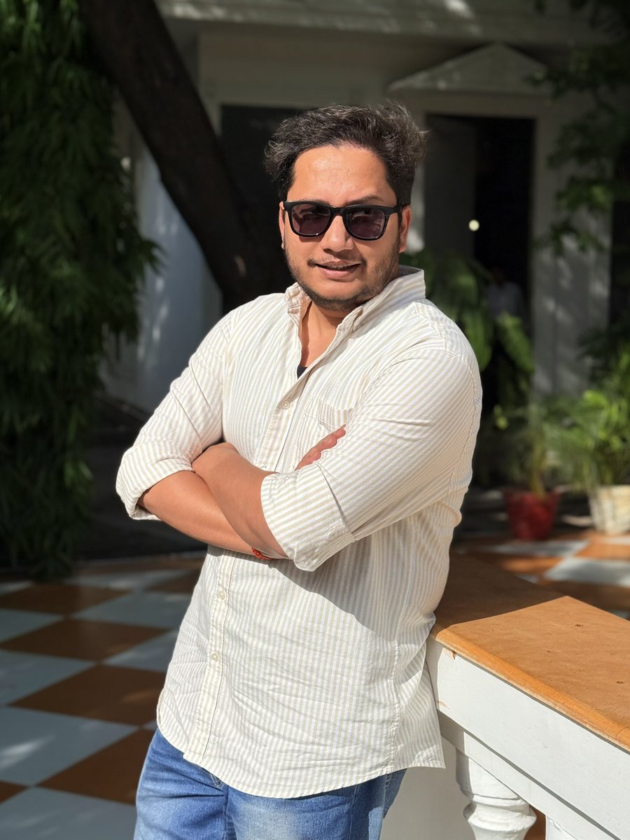 Raising my eyebrows because someone in the background said, “Coffee is better than chai” 😏