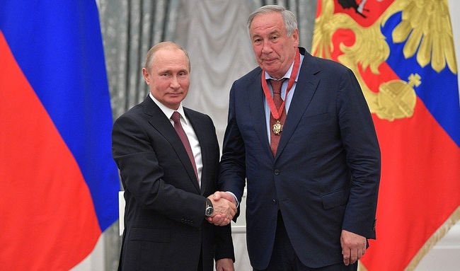 heraskevych's tweet photo. The International Olympic Committee is rotten from the inside.

At the 144th IOC Session held in Greece from March 19 to 21, Shamil Tarpischev was re-elected as an IOC member until 2028.

Shamil Tarpischev, a russian tennis player, coach, sports official, and President of the russian Tennis Federation. In the 1990s, he was a close ally of russian President Boris Yeltsin and led several state sports organizations. His 30-year tenure as head of the russian Tennis Federation would be unimaginable without state backing, as major sports federations in russia are tightly controlled by the government.

Tarpishchev has a reputation as a person close to the Kremlin "elites", frequently appearing alongside putin at public events, particularly sports-related ones. In July 2022, after russia’s full-scale invasion of Ukraine began, Tarpischev was awarded the Order "For Merit to the Fatherland" II degree by putin’s decree.

In autumn 2022, Tarpischev enthusiastically supported the idea of forming military units composed of russian professional athletes to commit atrocities in Ukraine. He stated, “Creating volunteer units from professional athletes is a good idea. I can’t say more at this point. We need to meet and discuss this proposal with its developers.”

Despite this, just two weeks ago, Tarpischev was re-elected to the IOC. Footage shows the future IOC President warmly greeting him with a kiss and posing for a photo with a smile alongside an individual who openly supports russia’s war against Ukraine. 
Is this the IOC’s version of “solidarity” with Ukraine?

russian scum who support the war have no place in the IOC.
❗️Tarpischev must be removed from his position in the IOC❗️