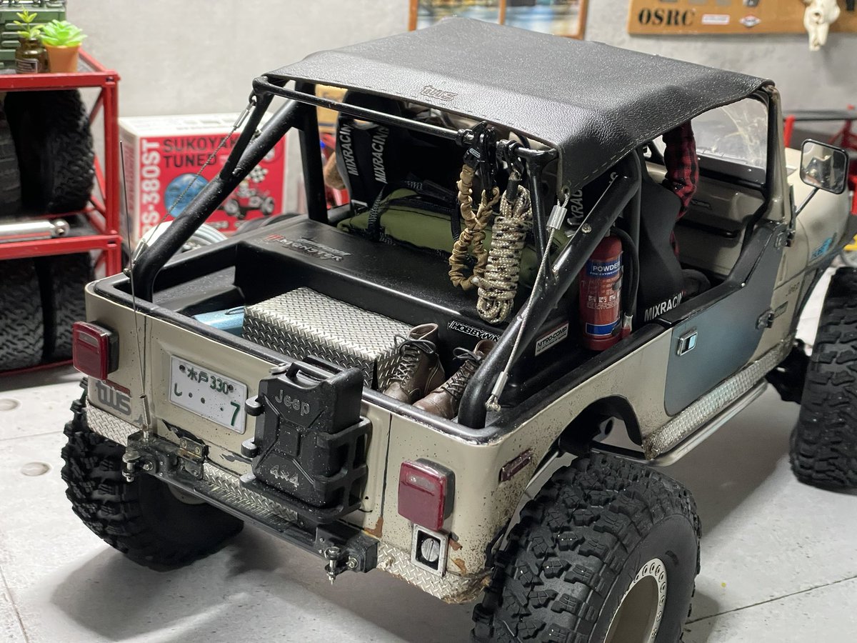 LetsplayTV4's tweet photo. 久しぶりこの子で撮影したいなぁ📹
【tws VTG80 Jeep CJ-7】
リアルロッククローラー仕様にカスタムしてジープCJ-7

パワフルなエンジンにスワップしてロッククローラーにフルカスタムされたヤル気メッキメキのオールドジープがイメージです😁👍🏻

#tws #jeepcj7 #vtg80 #scalecrawler https://t.co/nNgeT3ixy1