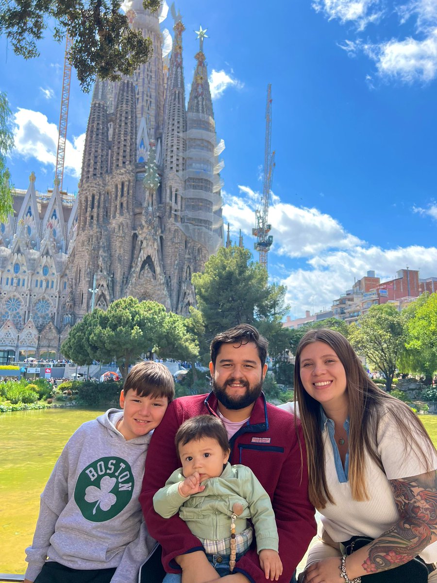 _mafeliz's tweet photo. Viajar y conocer un montón de paises y cuidades juntos ✔️❤️ https://t.co/MZ6gwpJMau