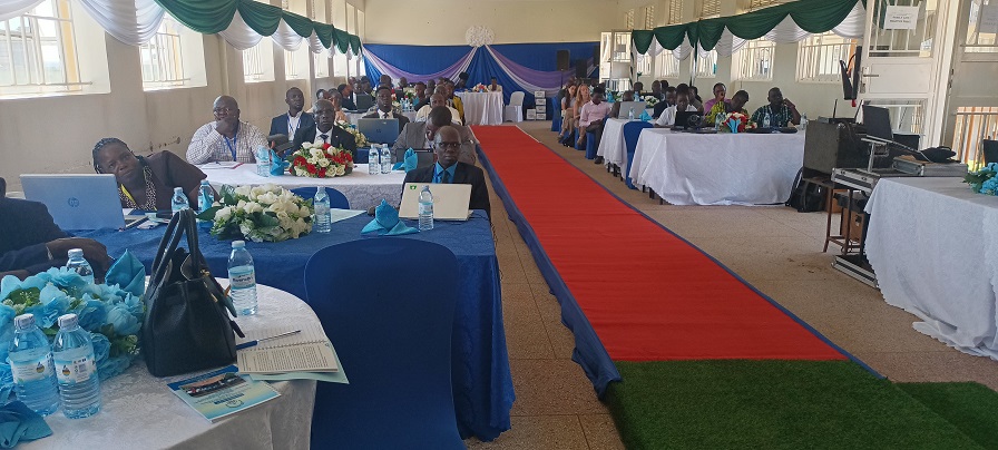 Former VC Mbarara University of Science and Technology advises on Research. For details, click the link: lirauni.ac.ug/consider-resea…