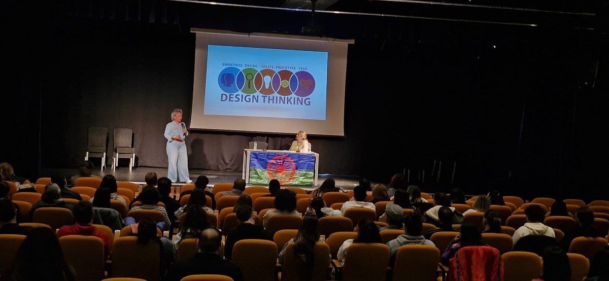 Nuestra compañera <a href="/AlinaMSnchez1/">AlinaMSanchez</a> ha participado hoy en el seminario de formación "La cuestión gitana 600 años dejando huellas" con su ponencia "Una visión de la cuestión gitana a partir de la innovación educativa en la formación del profesorado".

<a href="/UAM_Madrid/">UAM Autónoma Madrid</a> 
<a href="/FaculEDUAM/">FACULTAD DE FORMACIÓN DEL PROFESORADO Y EDUCACIÓN</a>