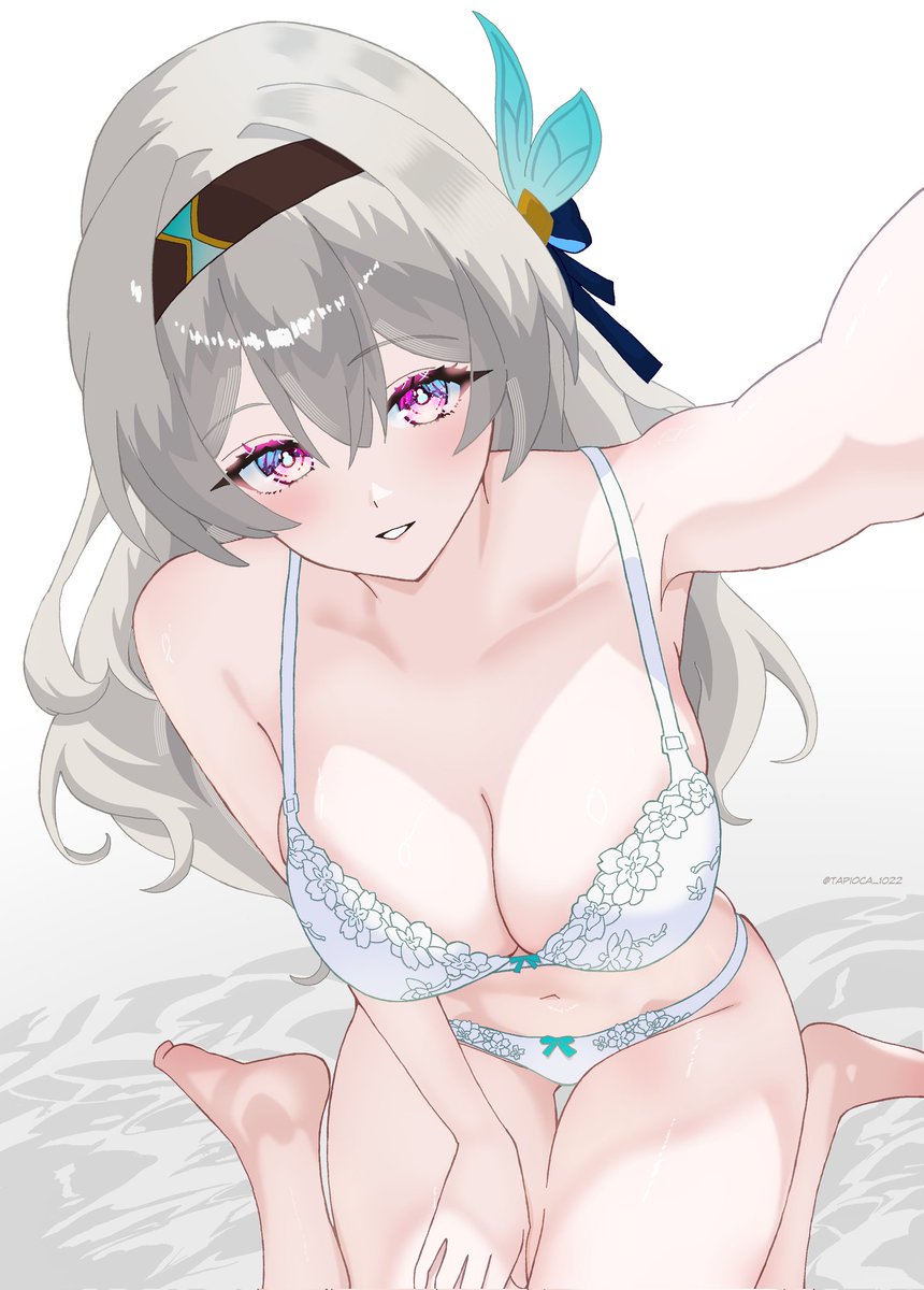 ‍
🔥 Sending a personal selfie to-

*Click*

Hmm...wait...ALL my contacts!?!?! Fuck fuck fuck fuck!!!
‍